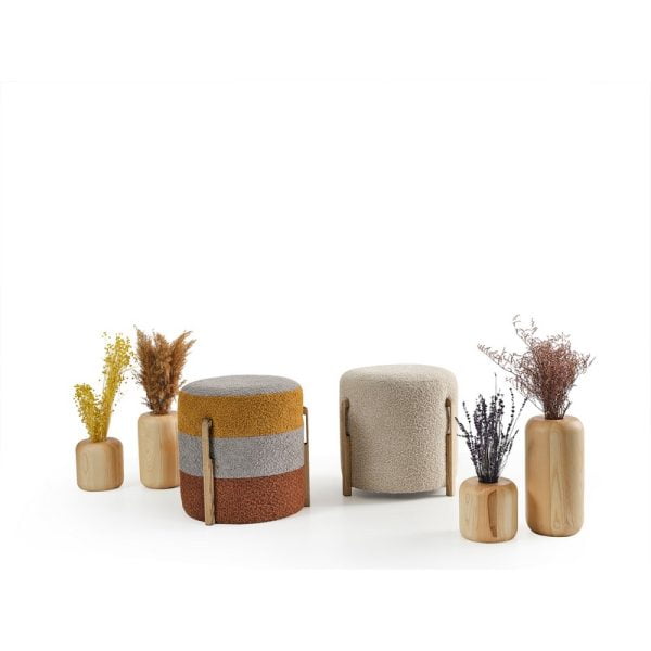 Pouf with wood legs - Image 3