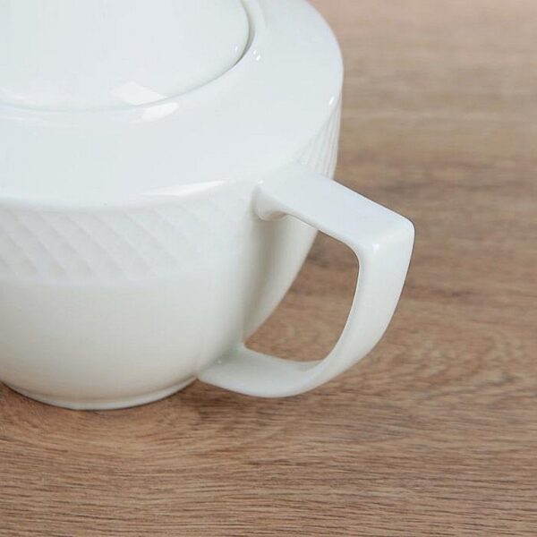 White Teapot 900ml - Image 6