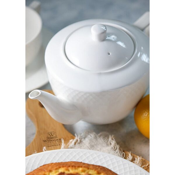 White Teapot 900ml - Image 8