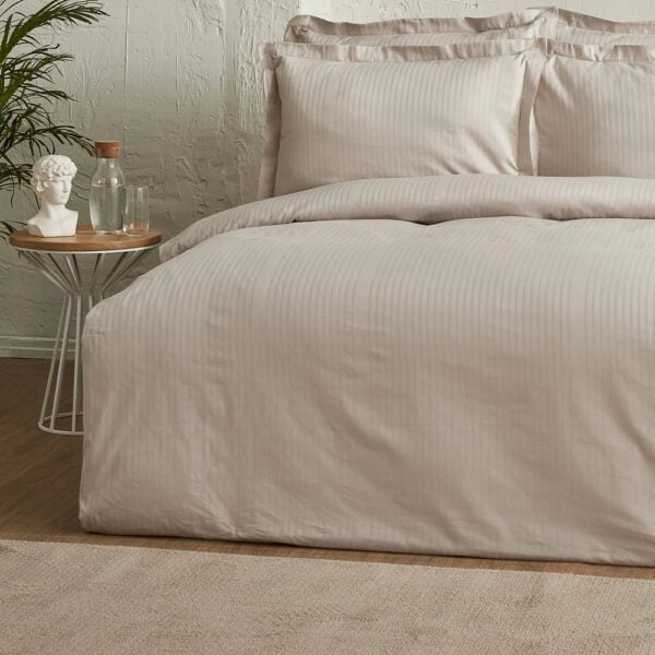 Uniq Satin Double Duvet Cover Set - Image 3