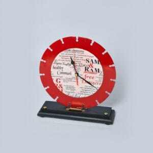 Fragmented Hours Clock